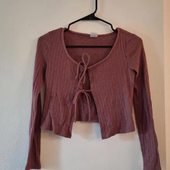 No Boundaries Women's Long Sleeve Ribbed Tie Front Top - Picture 1 of 4